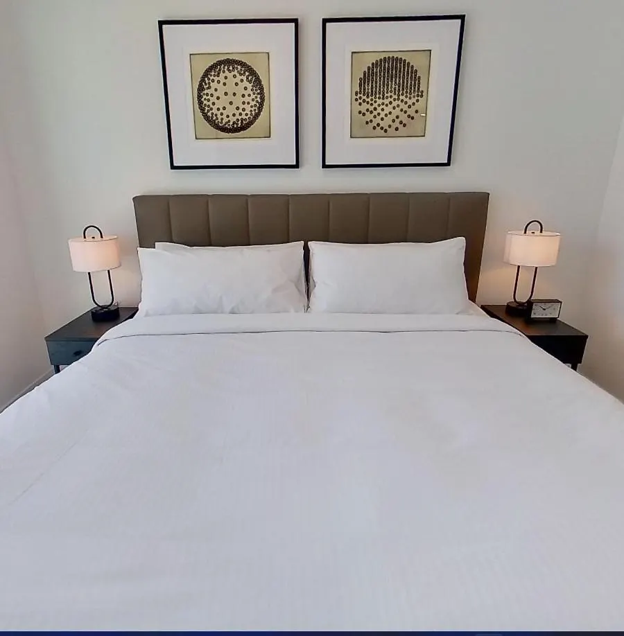Level Long Beach - East Village Hotel