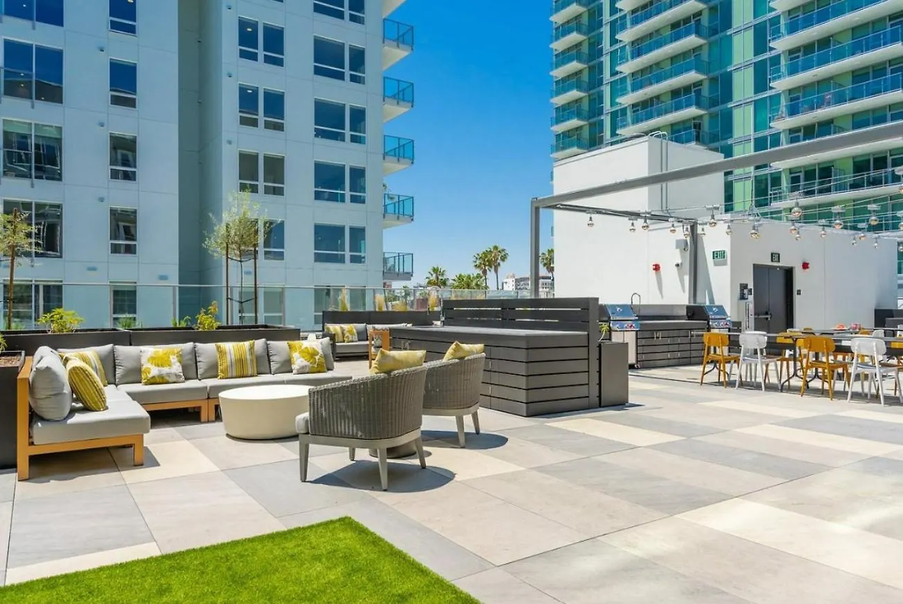 ***** Hotel Level Long Beach - East Village United States